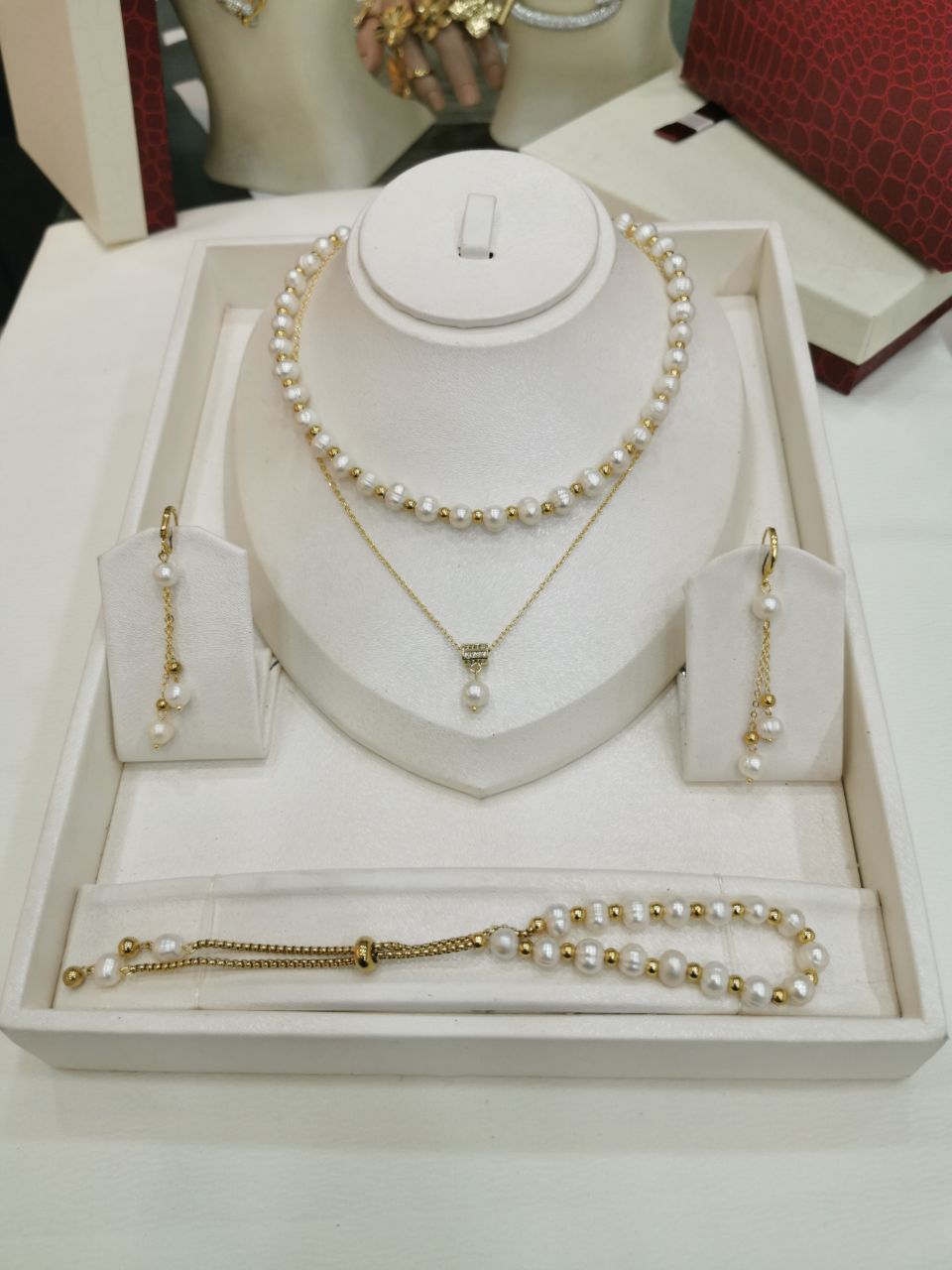 Ensemble ✨ JOHAR HOR